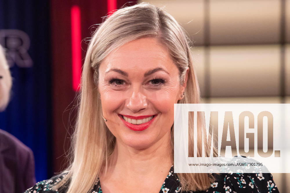 Ruth MOSCHNER, actress, portrait, portrait, single picture, cropped single motif, guest in the program ,,Koelner Treff,, on WDR television