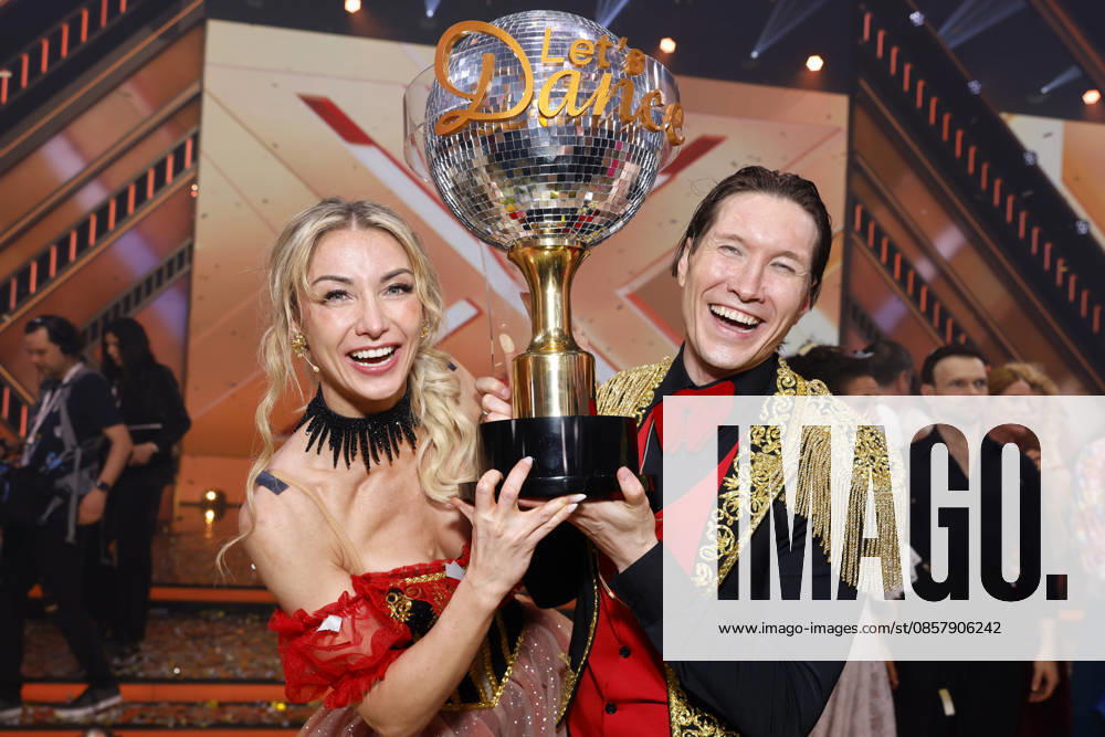 Singer Anna Carina Woitschack and dancer Evgeny Vinokurov win the final of the 19th season of the RTL dance show Lets Dance at the Coloneum and are Dancing Star 2026 Cologne, 29 05 2026 NRW Germany