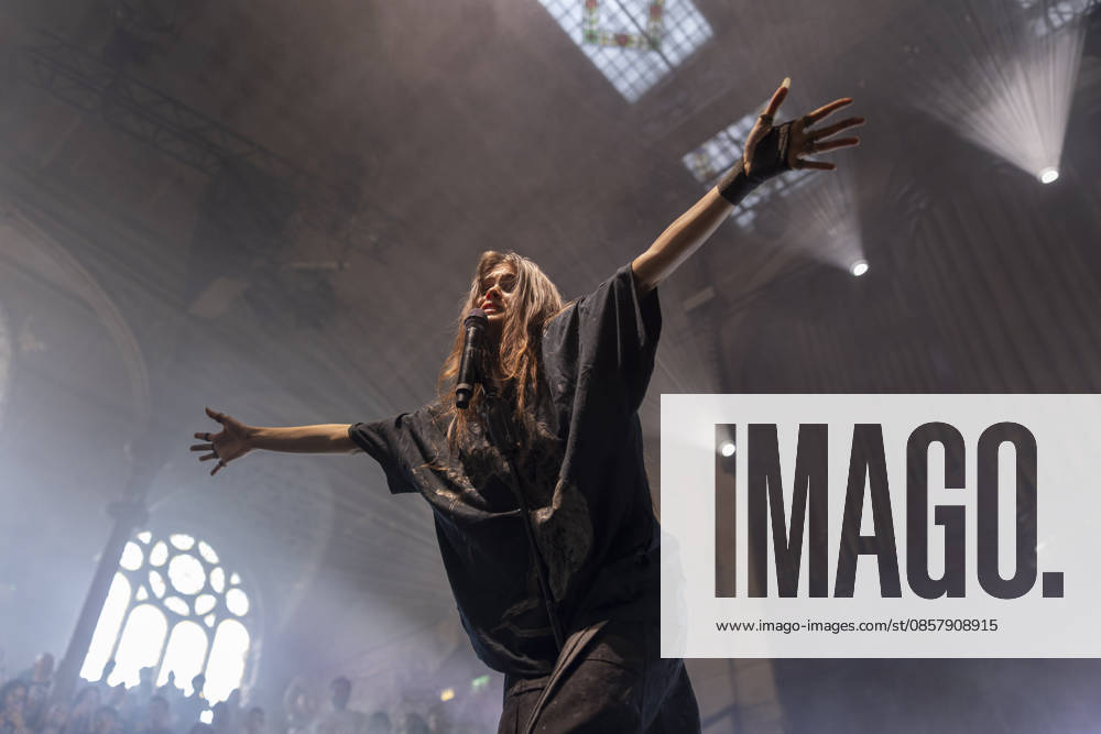 Sofia Isella performs at Manchester Albert Hall Sofia Isella performs at Albert Hall, Manchester, England, 29th May 2026, Credit:Mike Gray MIKE GRAY - B4227 Avalon