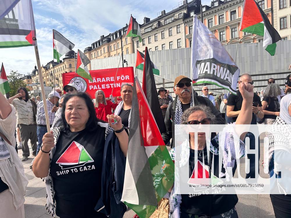Israeli attacks on Palestine and Lebanon were protested in Sweden STOCKHOLM, SWEDEN - MAY 30: Demonstrators, holding banners and flags, gather to protest against Israel s ongoing attacks on the Gaza Strip and Lebanon, on May 30, 2026 in Stockholm, Sweden. Atila Altuntas Anadolu Stockholm Sweden. Editorial use only. Please get in touch for any other usage.
