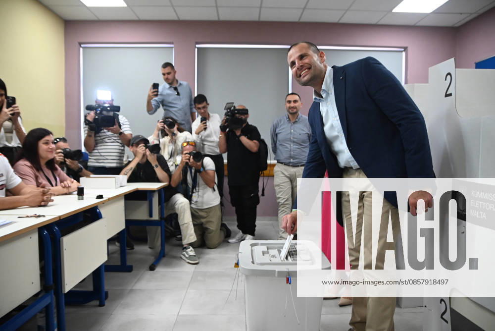 (260530) -- VALLETTA, May 30, 2026 -- Maltese Prime Minister Robert Abela casts his ballot during the parliamentary election at a polling station in Zejtun, Malta, May 30, 2026. Malta held a snap parliamentary election on Saturday, with the ruling Labour Party widely expected to secure a fourth consecutive term in office. (Photo by Xinhua) MALTA-PARLIAMENTARY ELECTION-VOTING JonathanxBorg