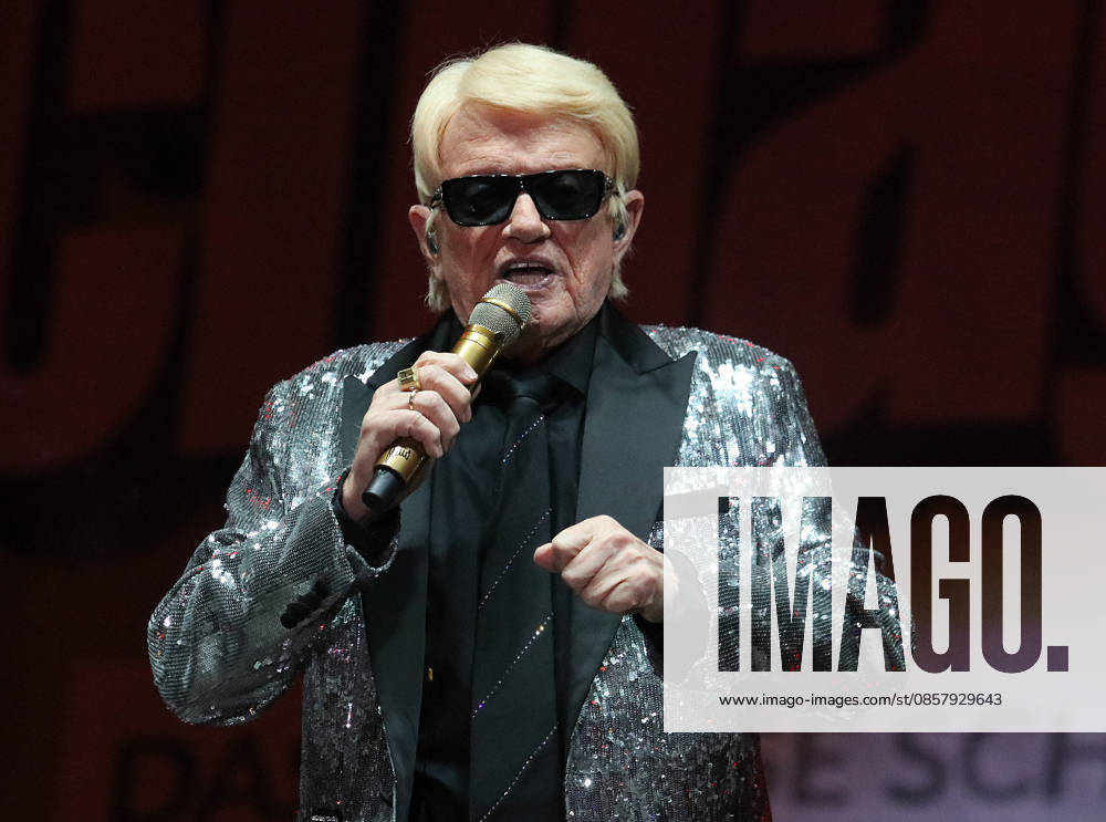 Heino at SchlagerOlymp 2026 Performance at the Schlager Festival on 30 05 2026 at the Central Festival Square in Berlin