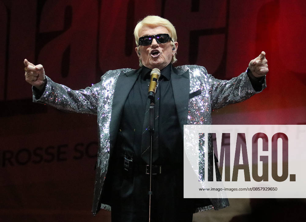 Heino at SchlagerOlymp 2026 Performance at the Schlager Festival on 30 05 2026 at the Central Festival Square in Berlin