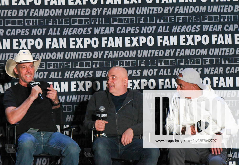 Actors BRENDAN WAYNE, JONNY COYNE, and TEMUERA MORRISON, participate in a fan Q&A the Philadelphia FanExpo held at the Philadelphia Convention Center in downtown Philadelphia PA Philadelphia United States - ZUMArf1_ 20260530_zaf_rf1_092