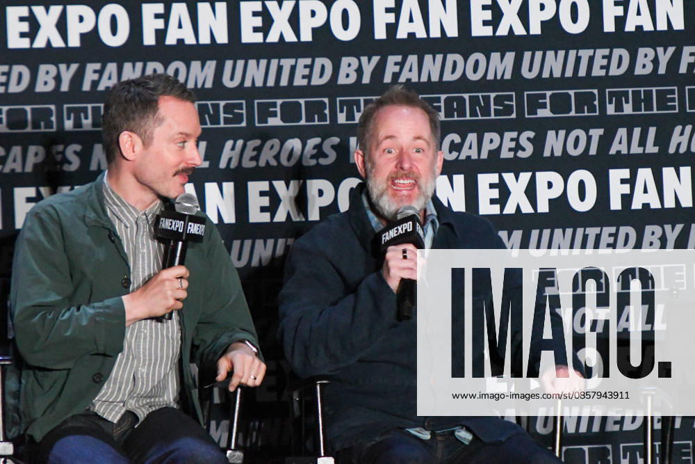 Actors ELIJAH WOOD and BILLY BOYD participate in a fan Q&A the Philadelphia FanExpo held at the Philadelphia Convention Center in downtown Philadelphia PA Philadelphia United States - ZUMArf1_ 20260530_zaf_rf1_082