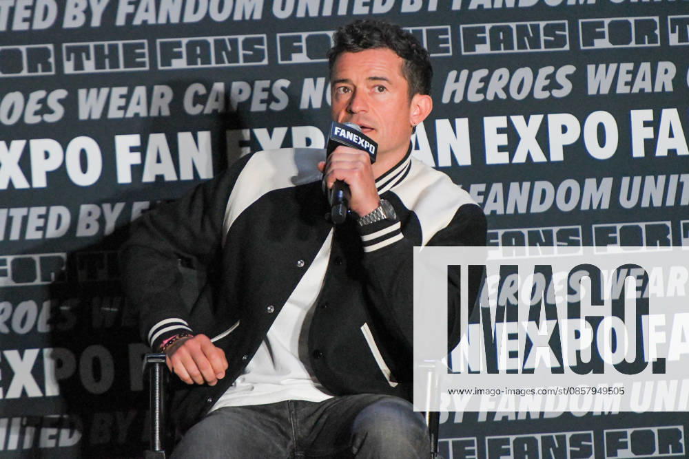 Actor ORLANDO BLOOM, participates in a fan Q&A the Philadelphia FanExpo held at the Philadelphia Convention Center in downtown Philadelphia PA Philadelphia United States - ZUMArf1_ 20260530_zaf_rf1_059