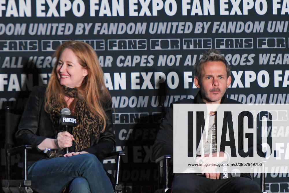 Actors MIRANDA OTTO and DOMINIC MONAGHAN, participate in a fan Q&A the Philadelphia FanExpo held at the Philadelphia Convention Center in downtown Philadelphia PA Philadelphia United States - ZUMArf1_ 20260530_zaf_rf1_067