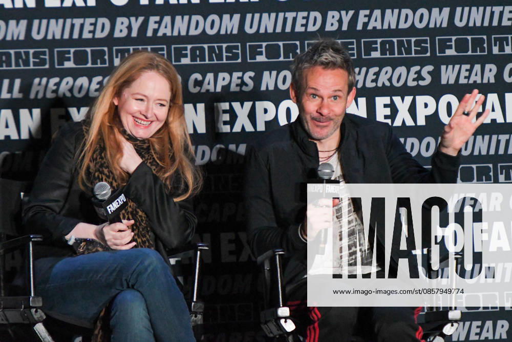 Actors MIRANDA OTTO and DOMINIC MONAGHAN, participate in a fan Q&A the Philadelphia FanExpo held at the Philadelphia Convention Center in downtown Philadelphia PA Philadelphia United States - ZUMArf1_ 20260530_zaf_rf1_069