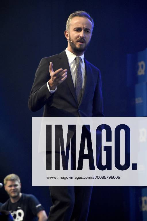 Jan Böhmermann at the 6-bit Pretzels Founders Festival 2018 at the ICM Munich 30 09 2018 Foto:xP.xSchönbergerx xFuturexImage