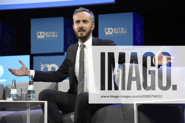 Jan Böhmermann at the 6-bit Pretzels Founders Festival 2018 at the ICM Munich 30 09 2018 Foto:xP.xSchönbergerx xFuturexImage
