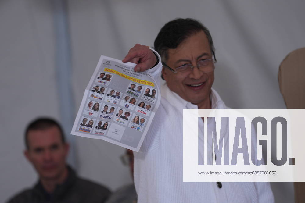 Colombian presidential elections BOGOTA, COLOMBIA - MAY 31: Colombian President Gustavo Petro casts his vote at Polling Station No. 1, marking the start of the presidential election day, where voters head to the polls to elect the country s next president in Bogota, Colombia on May 31, 2026. Juancho Torres Anadolu Bogota Colombia. Editorial use only. Please get in touch for any other usage.