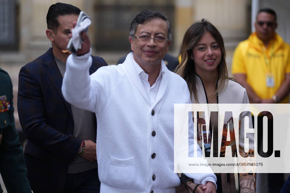 Colombian presidential elections BOGOTA, COLOMBIA - MAY 31: Colombian President Gustavo Petro greets people as he casts his vote at Polling Station No. 1, marking the start of the presidential election day, where voters head to the polls to elect the country s next president in Bogota, Colombia on May 31, 2026. Juancho Torres Anadolu Bogota Colombia. Editorial use only. Please get in touch for any other usage.