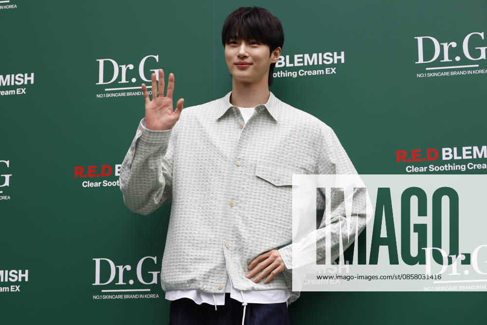 Byeon Woo-seok attends Dr.G pop-up store event in South Korea South Korean actor Byeon Woo-seok poses for photographers during a pop-up store event celebrating the product renewal of Korean dermocosmetic brand Dr.G in Seoul, South Korea, on June 01, 2026. Seoul South Korea