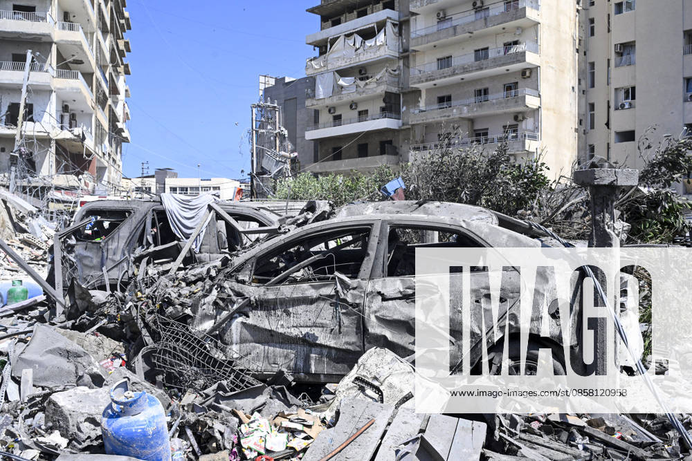 Damage reported near hospital following strike in southern Lebanon TYRE, LEBANON - JUNE 02: Buildings and a parking area opposite Jabal Amel Hospital, the largest hospital in the city of Tyre, sustain heavy damage following a strike in the Maarakah area of southern Lebanon, on June 02, 2026. The hospital building, nearby structures, and vehicles are also damaged. Houssam Shbaro Anadolu Tyre Lebanon. Editorial use only. Please get in touch for any other usage.