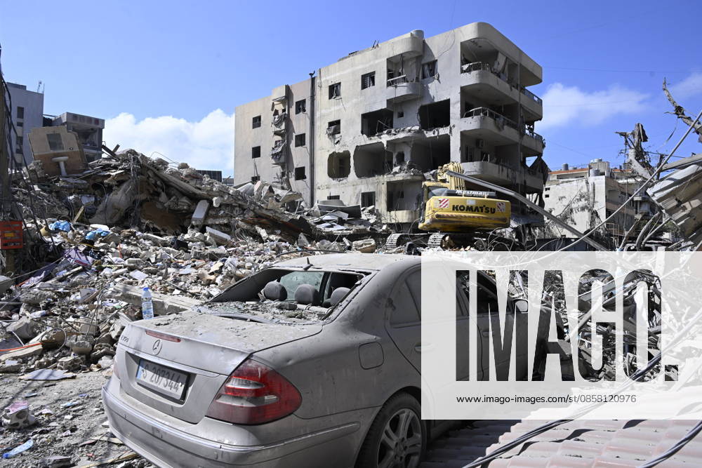 Damage reported near hospital following strike in southern Lebanon TYRE, LEBANON - JUNE 02: Buildings and a parking area opposite Jabal Amel Hospital, the largest hospital in the city of Tyre, sustain heavy damage following a strike in the Maarakah area of southern Lebanon, on June 02, 2026. The hospital building, nearby structures, and vehicles are also damaged. Houssam Shbaro Anadolu Tyre Lebanon. Editorial use only. Please get in touch for any other usage.