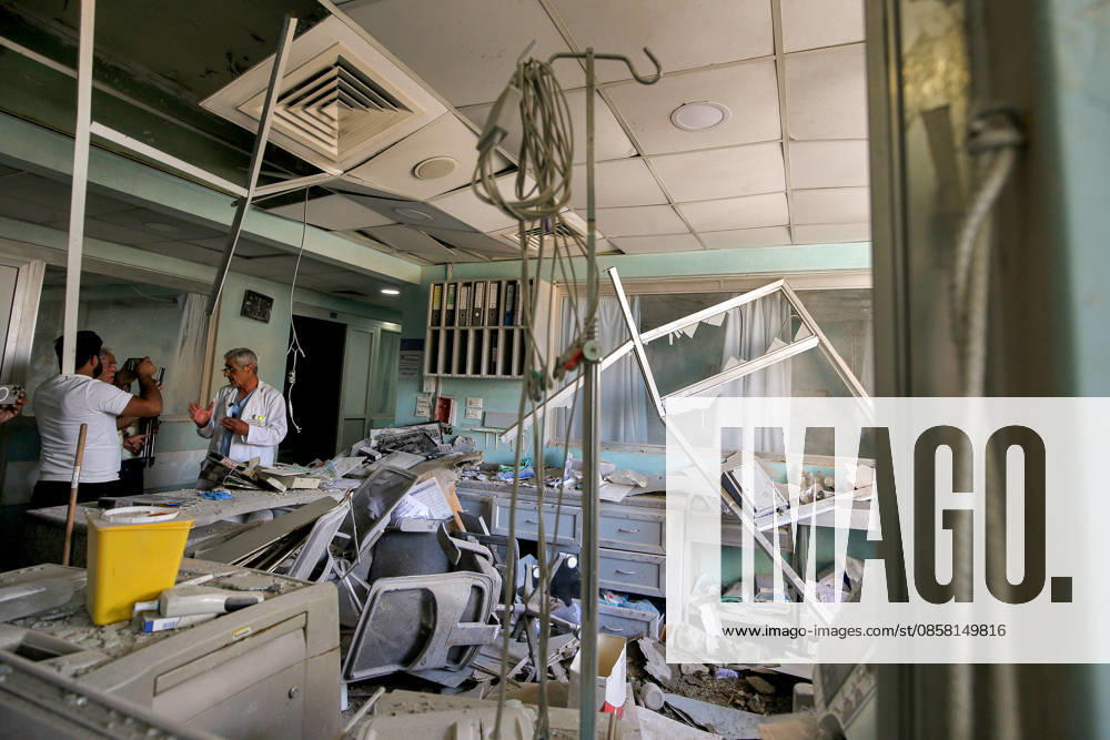 Dr Bassam Mtairek spakes with press as he stands near destruction at the ICU unit at Jabal Amel Hospital that was partially destroyed in Israeli air strikes in the southern Lebanese port city of Tyre. Clashes have continued in southern Lebanon despite Israel and Hezbollah accepting a US plan for a partial ceasefire. President Donald Trump said he had spoken to both sides and they agreed that all shooting will stop , after Iran warned Israeli military actions in Lebanon were a threat to the US-Iran ceasefire. Tyre Lebanon - ZUMAn313 20260602_zip_n313_012