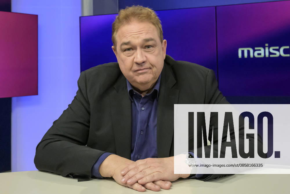 V l Oliver Kalkofe Comedian and actor , GER, Berlin, Studio, guest on Maischberger, political talk show, TV, format, with presenter Sandra Maischberger, Das Erste, from Adlershof Am Studio 20, 02 06 2026,