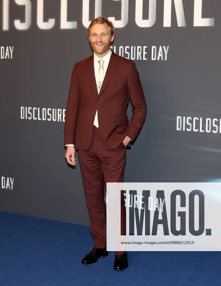 Disclosure Day - Paris Premiere Wyatt Russell attends the Disclosure Day Paris Premiere at Le Grand Rex on June 02, 2026 in Paris, France.