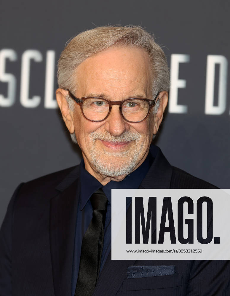 Disclosure Day - Paris Premiere Steven Spielberg attends the Disclosure Day Paris Premiere at Le Grand Rex on June 02, 2026 in Paris, France.