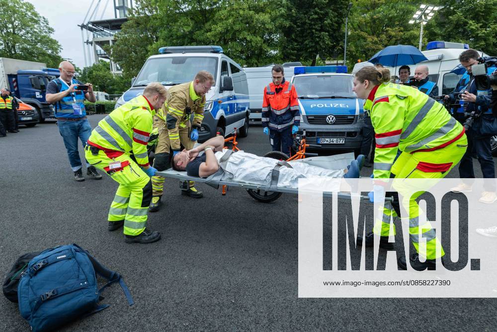 ResConEx 2026 on 03 06 2026 at the RheinEnergieStadion in Cologne An injured person is carried on a stretcher by emergency personnel