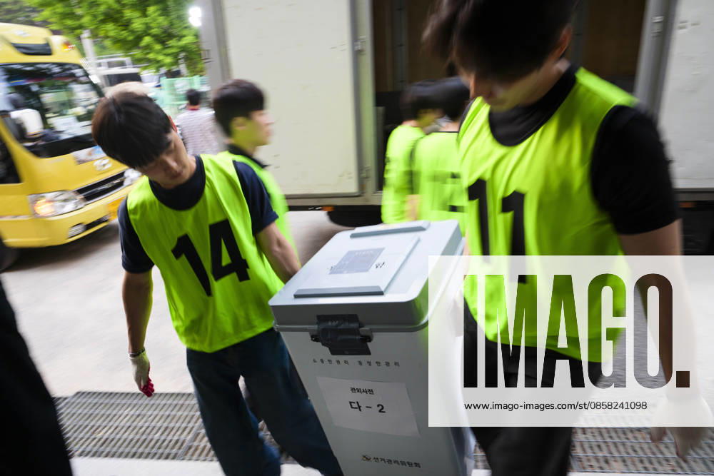 Poll workers move ballot boxes after the conclusion of voting in South Koreaâ€⠢s local elections on Wednesday, June 3, 2026 in Seoul, South Korea. Seoul South Korea - ZUMAh163 20260603_znp_h163_021