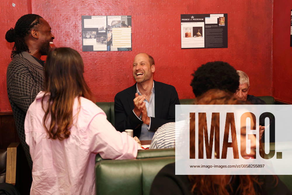 The Prince Of Wales Visits East London LONDON, ENGLAND - JUNE 03: Prince William, Prince of Wales (C) speaks with local residents during his visit to The Prince of Peckham pub in Peckham on June 03, 2026 in London, England. The Prince of Wales visited grassroots initiatives encouraging positive social change., Credit:Chris Jackson PA ROTA - B68 Avalon United Kingdom, England, London
