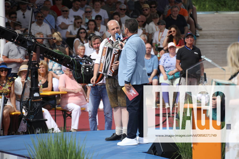 Stefan Mross on the ARD TV show Immer wieder sonntags at Europa Park Rust