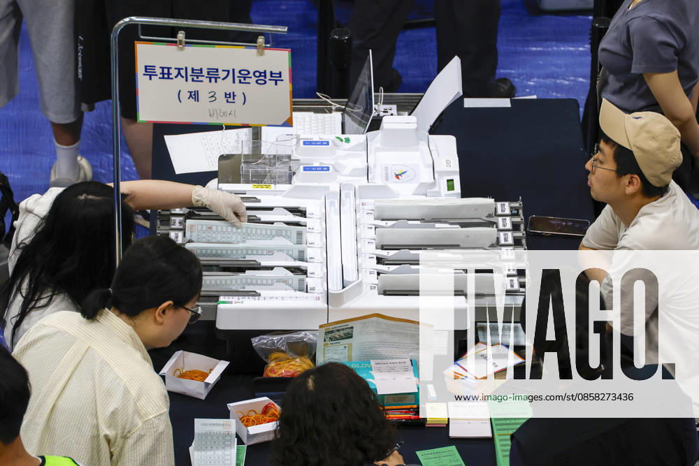 Nationwide local election vote count begins in South Korea Election officials sort ballots transferred from polling stations for the 9th National Simultaneous Local Elections at a vote-counting center in Seoul, South Korea, on June 03, 2026. Seoul South Korea