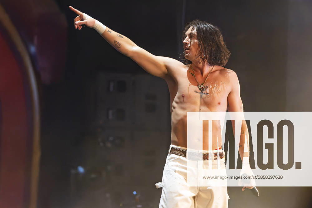 LANY perform at Manchester Apollo Paul Klein of American pop rock band LANY performs at O2 Apollo, Manchester, England, 3rd June 2026, Credit:Mike Gray MIKE GRAY - B4227 Avalon
