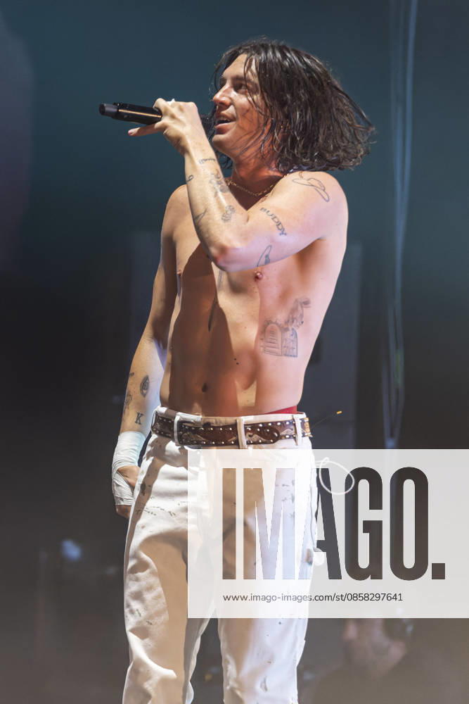 LANY perform at Manchester Apollo Paul Klein of American pop rock band LANY performs at O2 Apollo, Manchester, England, 3rd June 2026, Credit:Mike Gray MIKE GRAY - B4227 Avalon