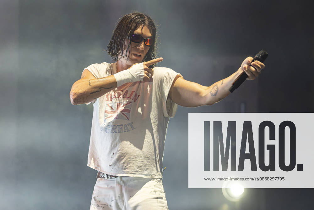 LANY perform at Manchester Apollo Paul Klein of American pop rock band LANY performs at O2 Apollo, Manchester, England, 3rd June 2026, Credit:Mike Gray MIKE GRAY - B4227 Avalon