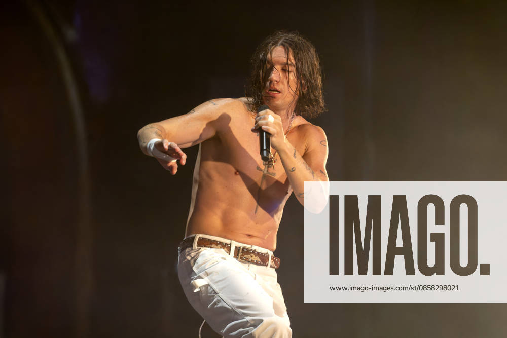 LANY perform at Manchester Apollo Paul Klein of American pop rock band LANY performs at O2 Apollo, Manchester, England, 3rd June 2026, Credit:Mike Gray MIKE GRAY - B4227 Avalon