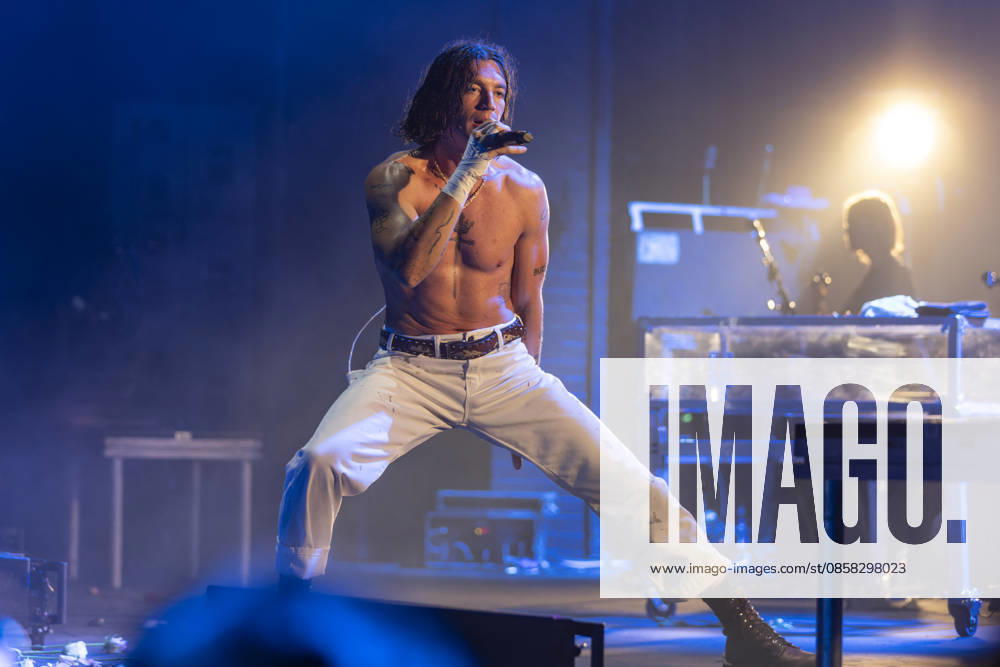 LANY perform at Manchester Apollo Paul Klein of American pop rock band LANY performs at O2 Apollo, Manchester, England, 3rd June 2026, Credit:Mike Gray MIKE GRAY - B4227 Avalon