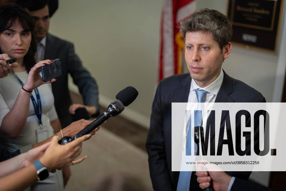 Altman - Sanders meeting at Dirksen Senate Office WASHINGTON, DC - JUNE 3: CEO of OpenAI Sam Altman talks to reporters following a meeting with Senator Bernie Sanders (I-VT) at the Dirksen Senate Office building in Washington, DC on June 3, 2026. Nathan Posner Anadolu Washington DC United States. Editorial use only. Please get in touch for any other usage.