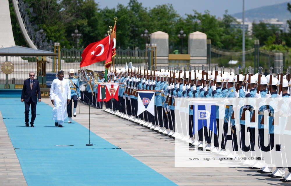 Turkish President Erdogan welcomes Nigerian President Tchiani in Ankara ANKARA, TURKIYE - JUNE 04: Turkish President Recep Tayyip Erdogan (L) welcomes Nigerian President Abdourahamane Tchiani (2nd L) with an official ceremony at the Presidential Complex in Ankara, Turkiye on June 04, 2026. Ercin Erturk Anadolu Ankara Turkey. Editorial use only. Please get in touch for any other usage.