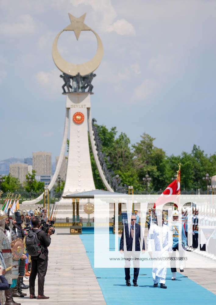 Turkish President Erdogan welcomes Nigerian President Tchiani in Ankara ANKARA, TURKIYE - JUNE 04: Turkish President Recep Tayyip Erdogan (L) welcomes Nigerian President Abdourahamane Tchiani (R) with an official ceremony at the Presidential Complex in Ankara, Turkiye on June 04, 2026. Ercin Erturk Anadolu Ankara Turkey. Editorial use only. Please get in touch for any other usage.