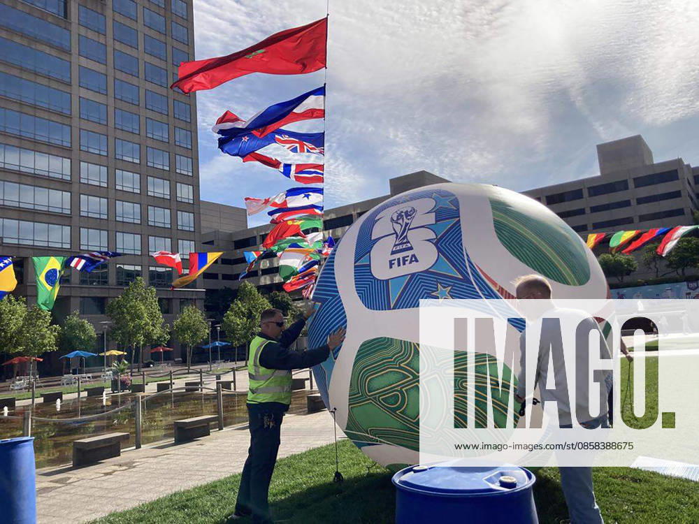 US-NEWS-DEA-WORLD-CUP-FILEPIC-KC A crew at Crown Center secures a giant soccer ball on the plaza in advance of the 2026 FIFA World Cup in Kansas City, Missouri. (Eric Adler The Kansas City Star TNS)
