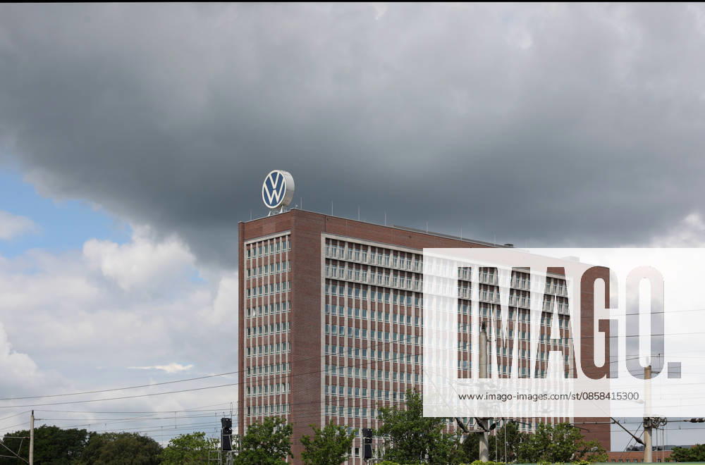 VW Wolfsburg, 03 06 2026, Volkswagen AG headquarters, VW high-rise building, administration, VW sign on the building Lower Saxony Germany