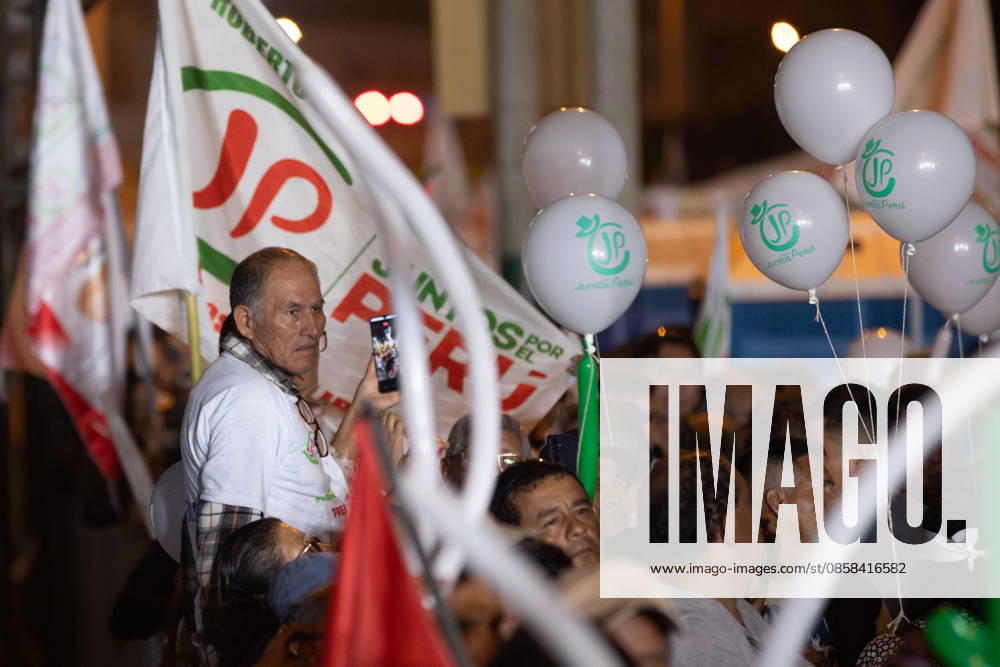 Peru Presidential Elections 2026 LIMA, PERU - JUNE 04: Roberto Sanchez, presidential candidate for Peru from the political party Together for Peru, holds his final campaign closing rally with his supporters at Campo de Marte in Lima, Peru on June 04, 2026. Jorge Cerdan Anadolu Lima Peru. Editorial use only. Please get in touch for any other usage.