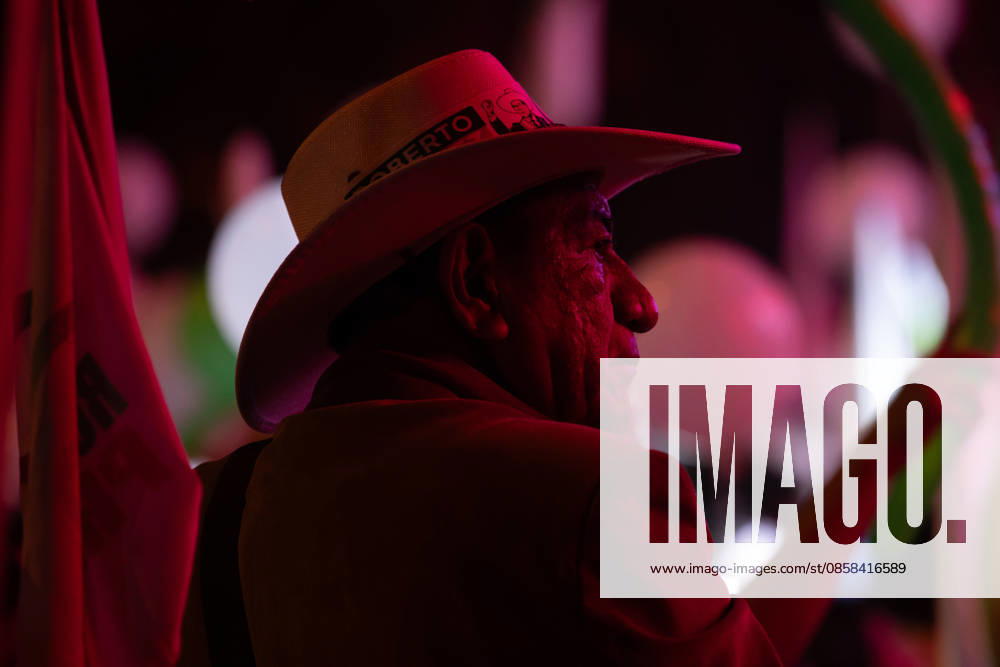 Peru Presidential Elections 2026 LIMA, PERU - JUNE 04: Roberto Sanchez, presidential candidate for Peru from the political party Together for Peru, holds his final campaign closing rally with his supporters at Campo de Marte in Lima, Peru on June 04, 2026. Jorge Cerdan Anadolu Lima Peru. Editorial use only. Please get in touch for any other usage.