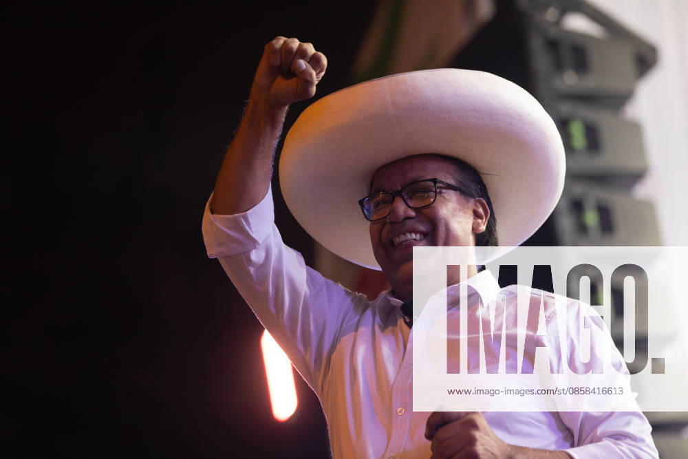 Peru Presidential Elections 2026 LIMA, PERU - JUNE 04: Roberto Sanchez, presidential candidate for Peru from the political party Together for Peru, holds his final campaign closing rally with his supporters at Campo de Marte in Lima, Peru on June 04, 2026. Jorge Cerdan Anadolu Lima Peru. Editorial use only. Please get in touch for any other usage.