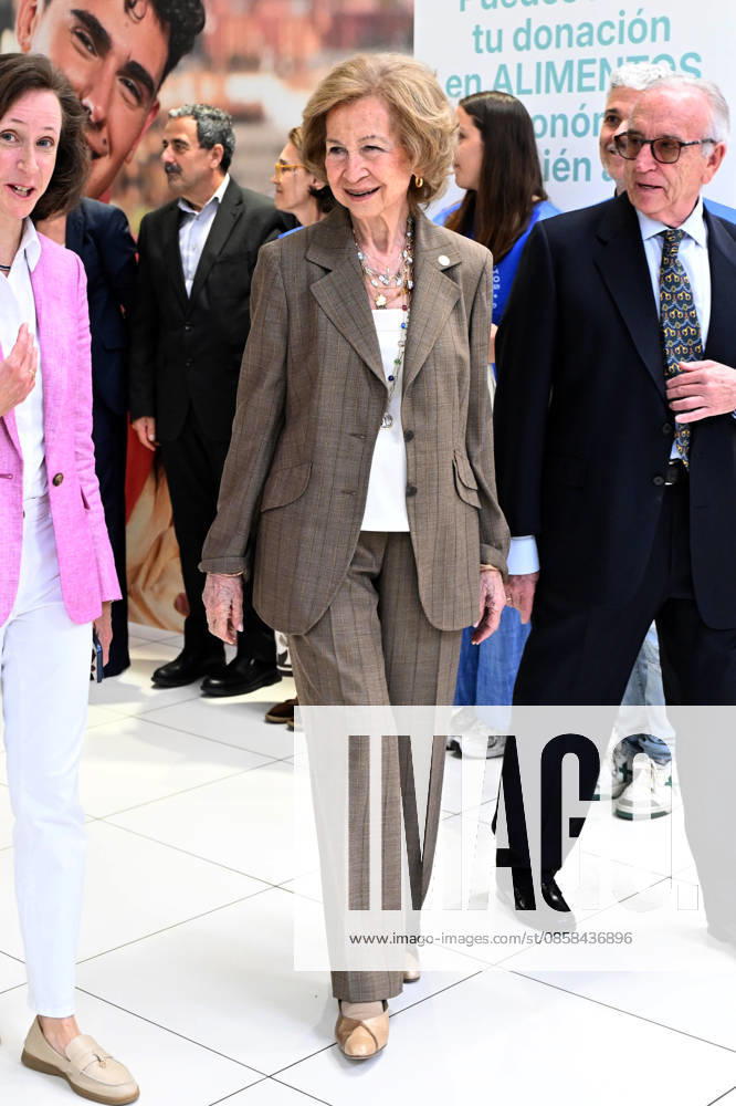 Queen Sofia visits one of the donation points on the occasion of the beginning of the Spring Collection of the Spanish Federation of Food Banks Queen Sofia visits one of the donation points on the occasion of the beginning of the Spring Collection of the Spanish Federation of Food Banks, on June 5, 2026, in Madrid Spain REINA SOFIA SOLIDARITY FOOD BANK JUNE 5, 2026 José Madrid Madrid Madrid Spain
