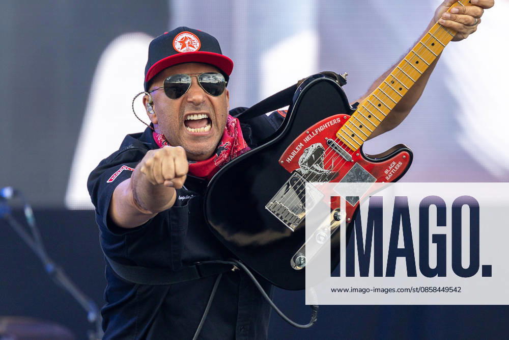 Music Festival Rock im Park 2026 Tom Morello, Nuremberg, 05 06 2026 Tom Morello performing live with his characteristic black electric guitar Harlem Hellfighters Black Rattlers The guitarist, known from Rage Against the Machine and Audioslave, is passionate and full of energy on stage Nuremberg Bavaria Germany 20260605-1V9A9085-M4000