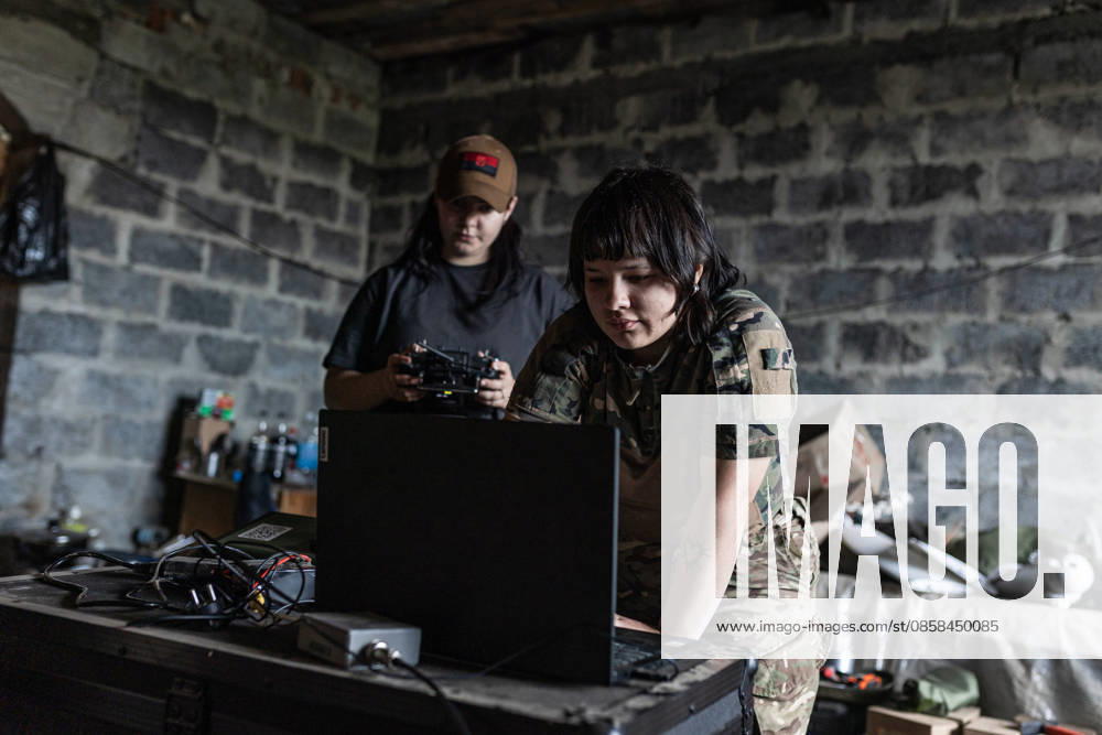 Ukrainian drone unit in Donetsk Oblast DONETSK OBLAST, UKRAINE - JUNE 5: Two Ukrainian female soldiers operate a reconnaissance drone in the Donetsk Oblast, Ukraine, 5 June 2026 Diego Herrera Carcedo Anadolu Donetsk Ukraine. Editorial use only. Please get in touch for any other usage.