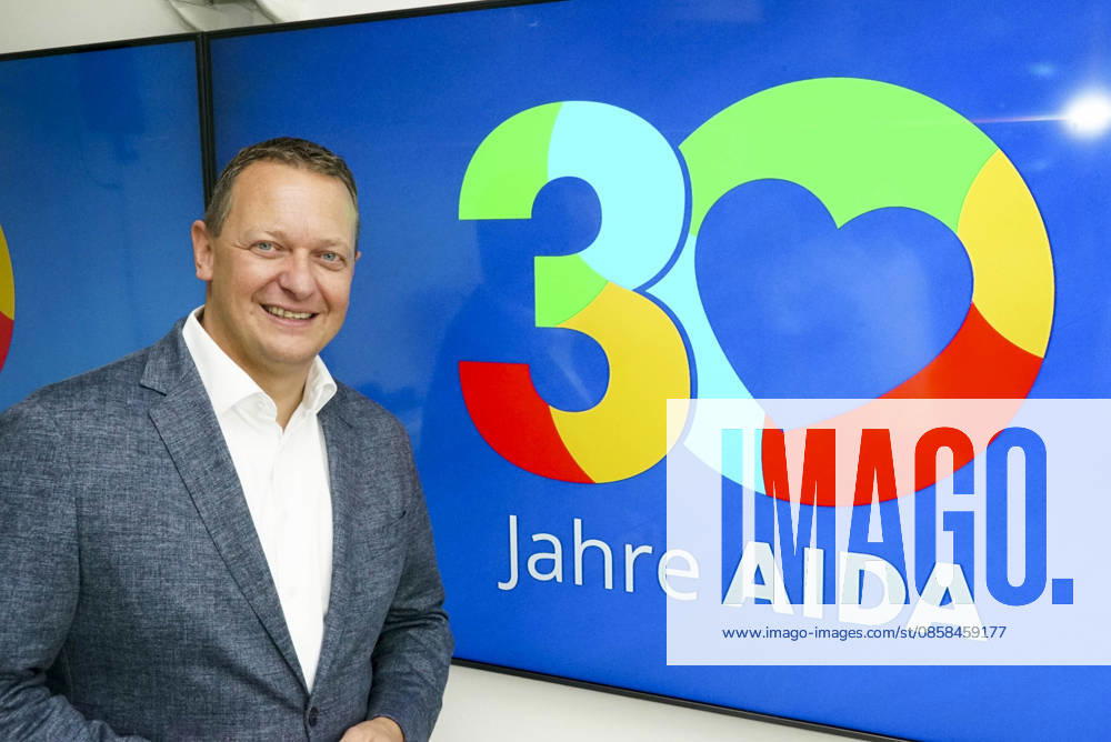 CNTV 30yearsAIDA Felix Eichhorn President AIDA Cruises at 30 years of AIDA Cruises press conference in the operations center of the cruise company Hamburg Hafencity on 04 06 2026 Hamburg Germany