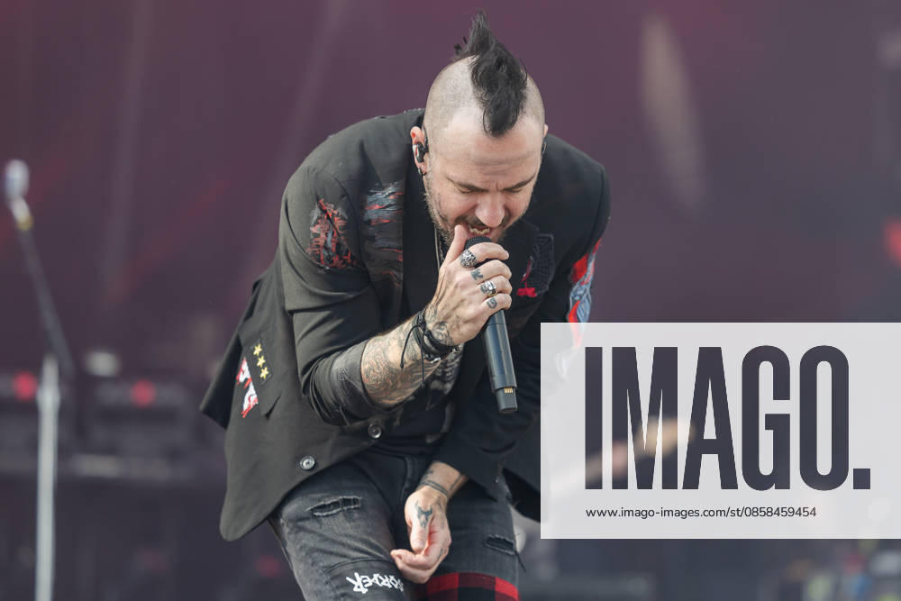 Music festival Rock im Park 2026 THREE DAYS GRACE, Nuremberg, 05 06 2026 Adam Gontier, singer of Three Days Grace, during an intense stage performance The Canadian hard rock band has been one of the most successful representatives of the genre since 2003 Nuremberg Bavaria Germany 20260605-1V9A9392-M4000