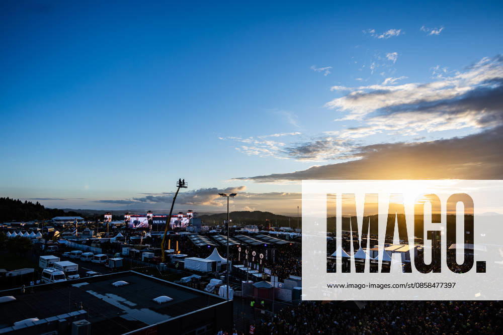 Rock am Ring 2026, 5 6 2026 Festival site just before sunset The traditional Rock am Ring festival at the Nürburgring in the Eifel region kicks off the festival season in Germany Rock am Ring will take place this year from June 5 to 7 Around 80 bands and artists will perform on one of the three large stages Nürburg Nürburgring Rhineland-Palatinate Germany