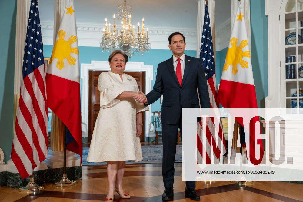 US Secretary of State Marco Rubio meets with Philippine Foreign Secretary Maria Theresa Lazaro at the Department of State in Washington, DC on June 5, 2026. Washington United States - ZUMAl312 20260605_znp_l312_006
