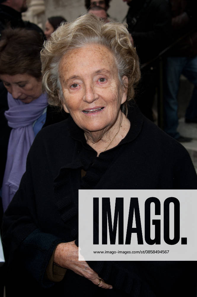Bernadette Chirac, Wife Of Former French President Jacques Chirac, Dies At 93 Bernadette Chirac, wife of former French President Jacques Chirac, has died at the age of 93. A steadfast supporter throughout her husband’s political career, Bernadette Chodron de Courcel became an influential figure in French public life. She served as a member of the Corrèze General Council and was deeply involved in charitable work. She passed away on Friday at the age of 93. FILE - Bernadette Chirac arriving at the Chanel s Spring-Summer 2012 Haute-Couture collection held at the Grand Palais in Paris, France, on January 24, 2012. Photo by Nicolas Genin ABACAPRESS.COM Paris France