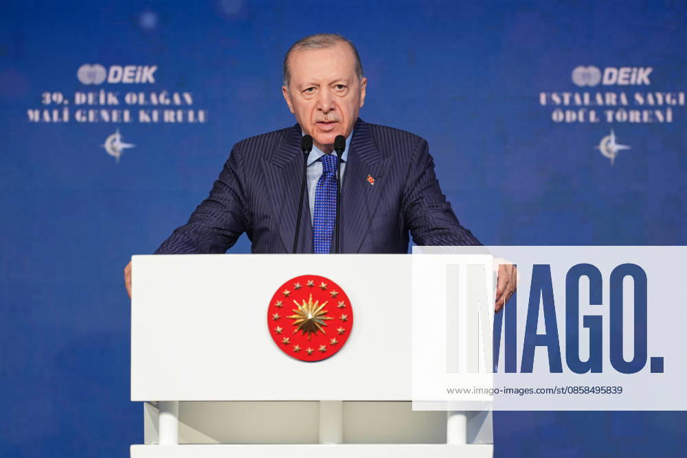 Turkish President Recep Tayyip Erdogan ISTANBUL, TURKIYE - JUNE 6: Turkish President Recep Tayyip Erdogan delivers a speech during the 39th Ordinary Financial General Assembly of the Foreign Economic Relations Board and Respect for Masters Award ceremony in Istanbul, Turkiye on June 6, 2026. Cemal Yurttas Anadolu Istanbul Turkey. Editorial use only. Please get in touch for any other usage.
